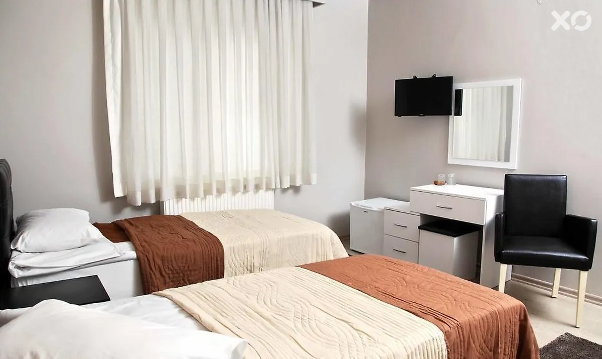 Tanin Hotel