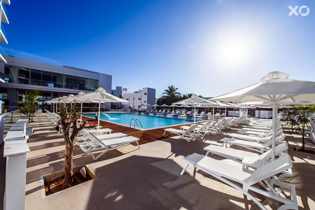 Eleana Hotel