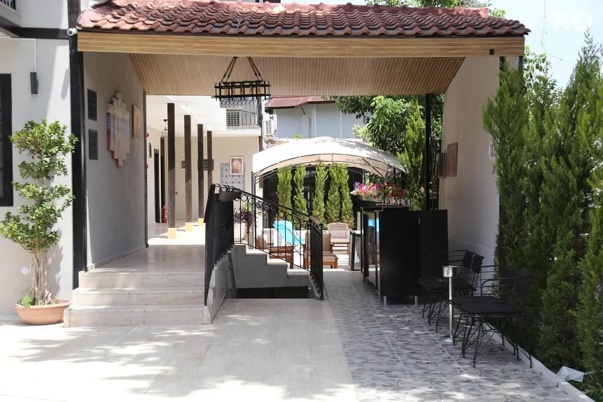 Derin Luxury Hotel