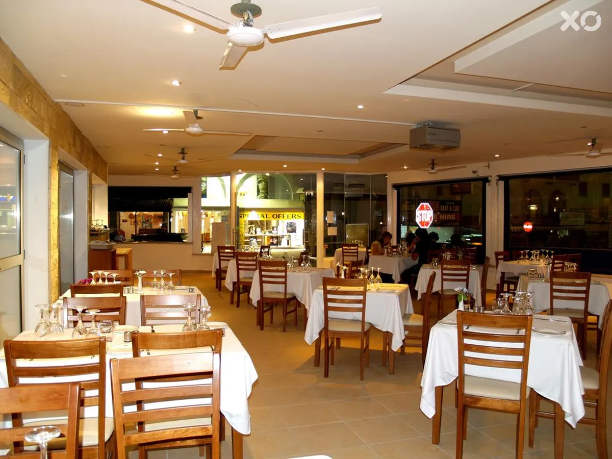Daphne Hotel Apartments