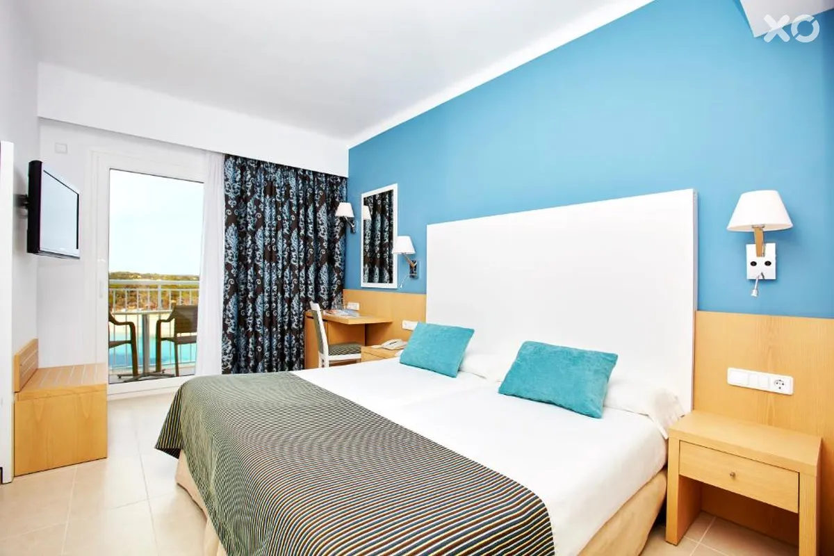 Universal Hotel Marques
