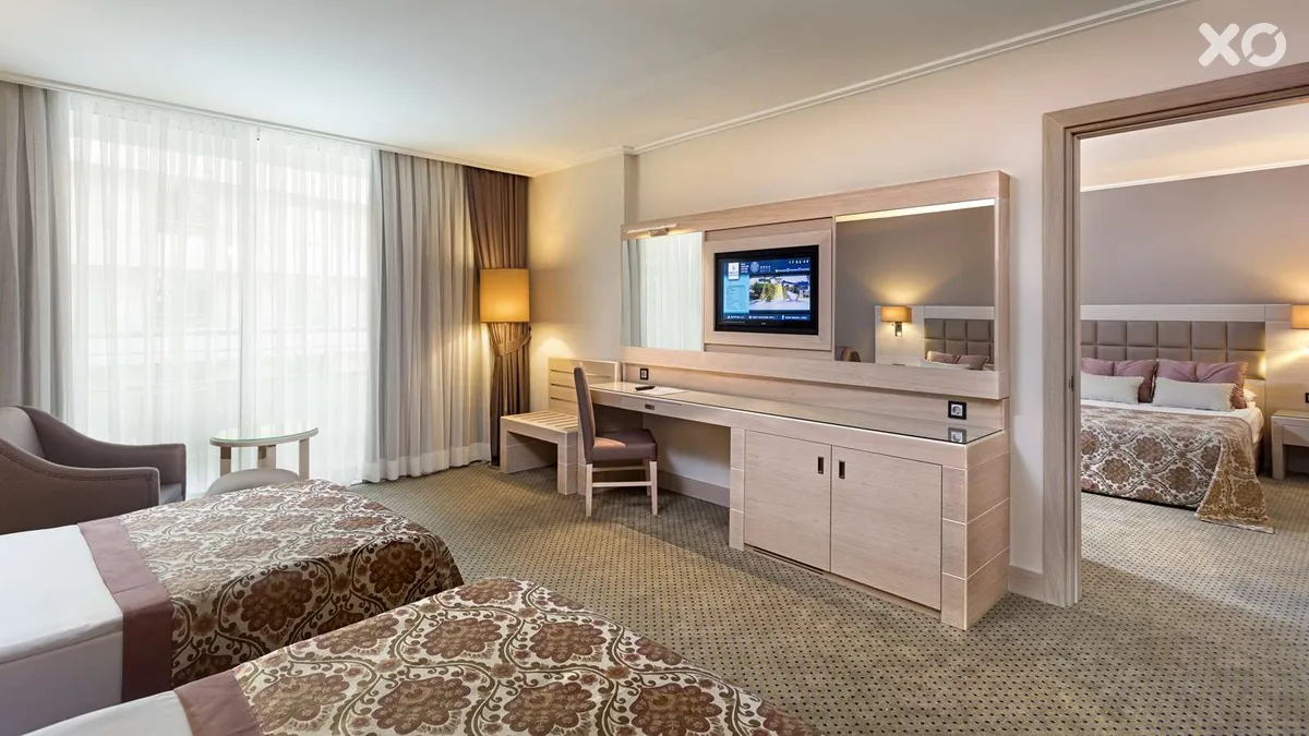 Miracle Resort Hotel