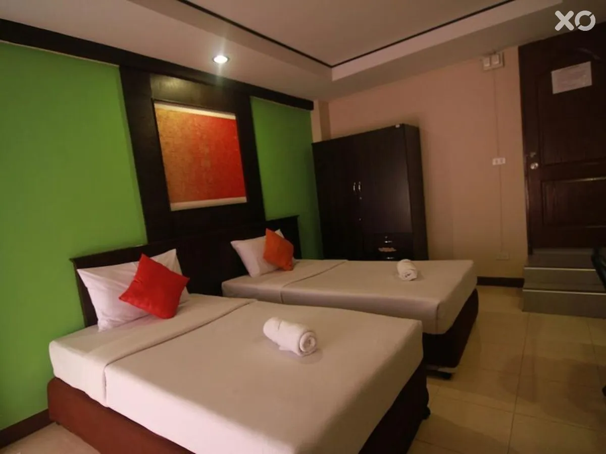 Grand Pinnacle Hotel