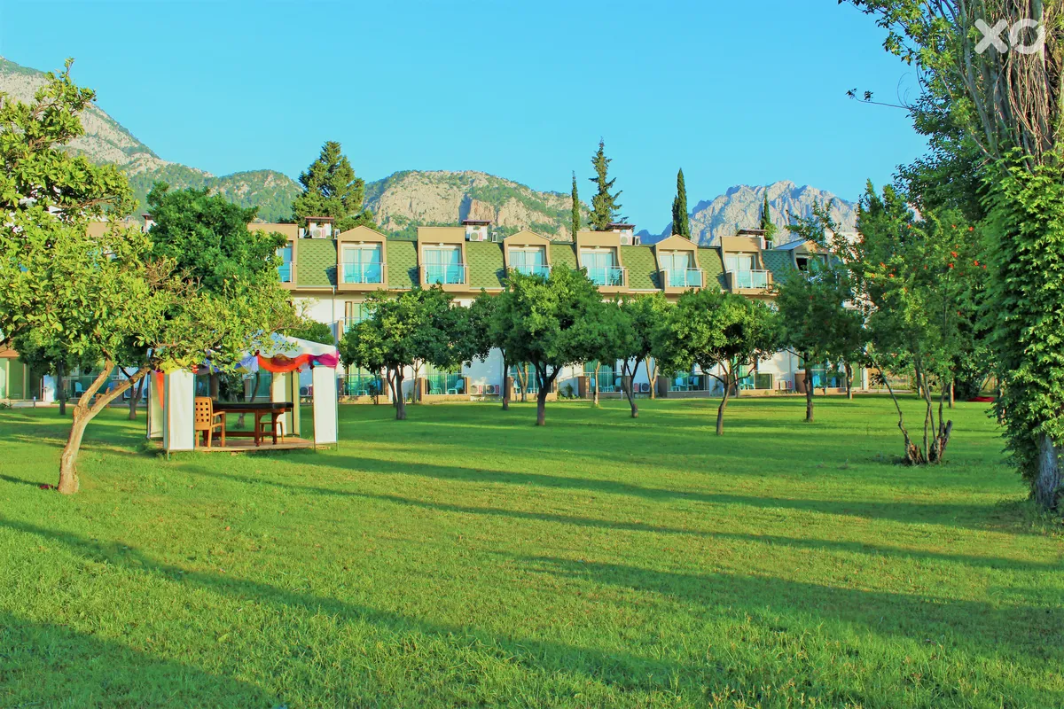 Omorfi Garden Resort