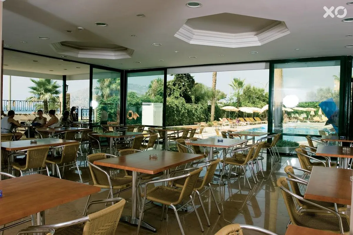 Elysee Hotel