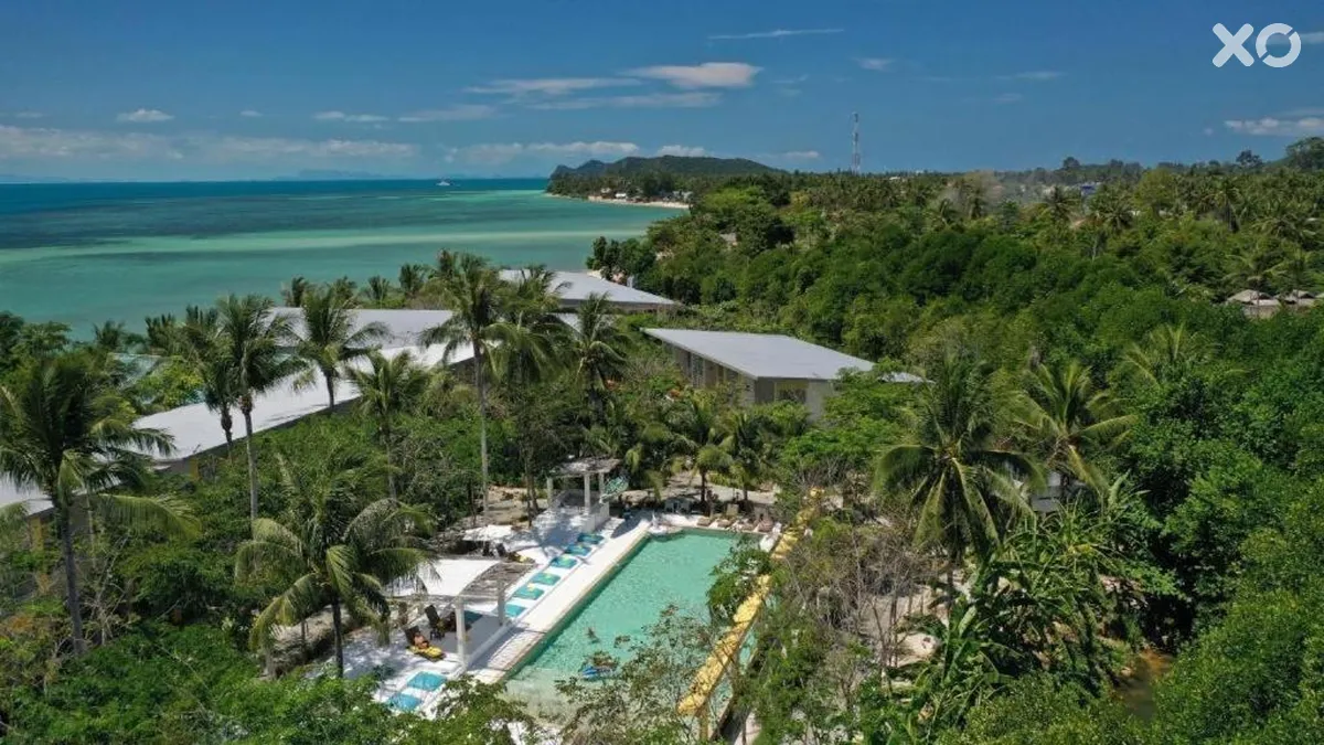 Summer Luxury Beach Resort