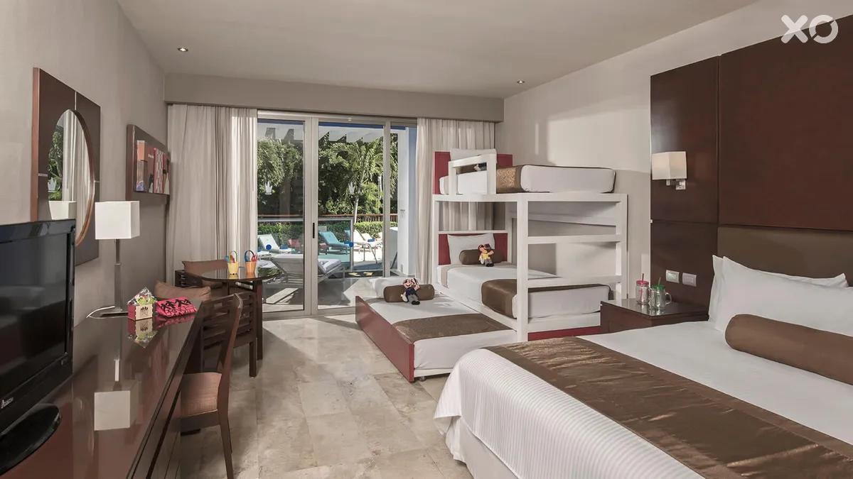 Grand Riviera Princess