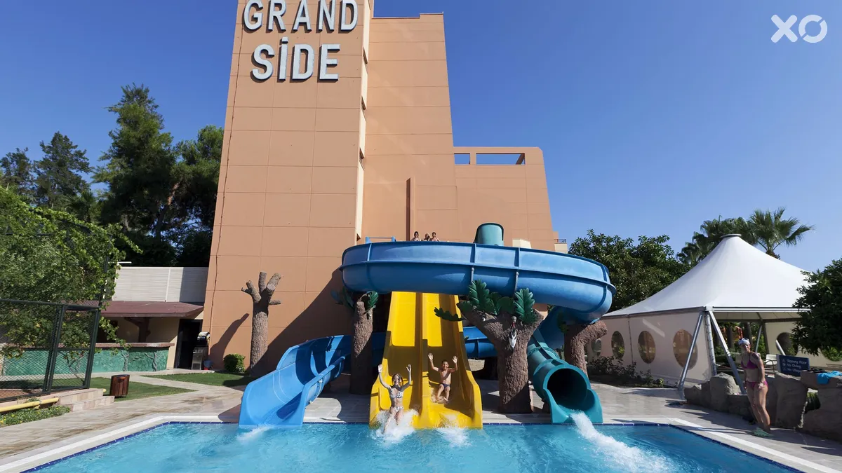 Grand Side Hotel