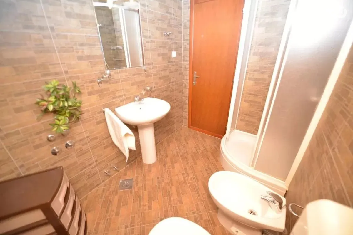 Tianis Apartments