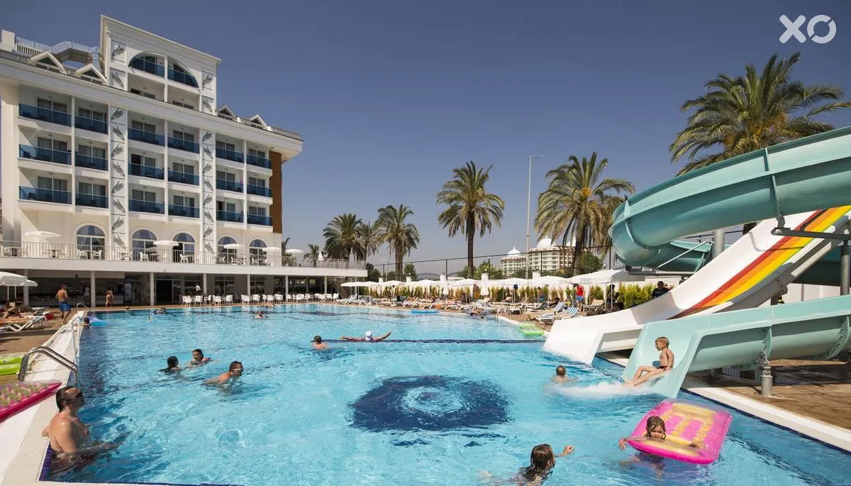Palm World Resort & Spa Side