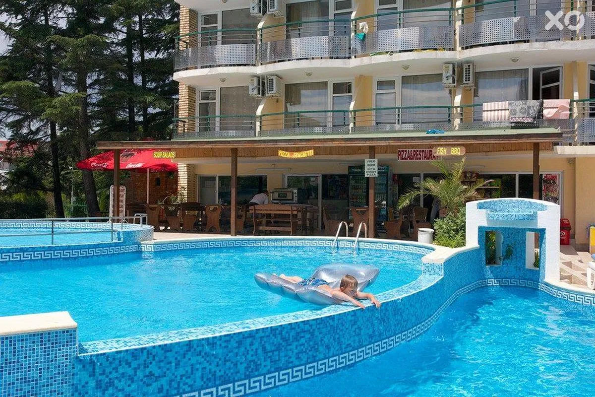 Yantra Hotel