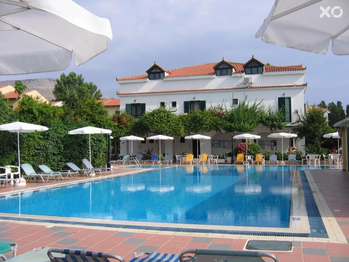 Tara Beach Hotel