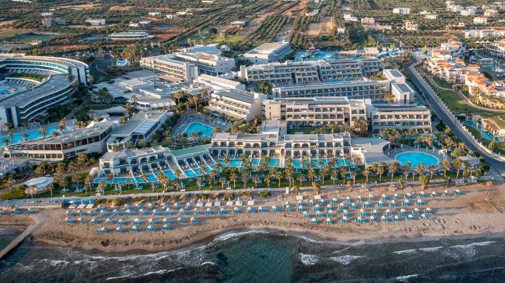 Греческий рай на берегу моря! Аквапарк, all inclusive и море удовольствия