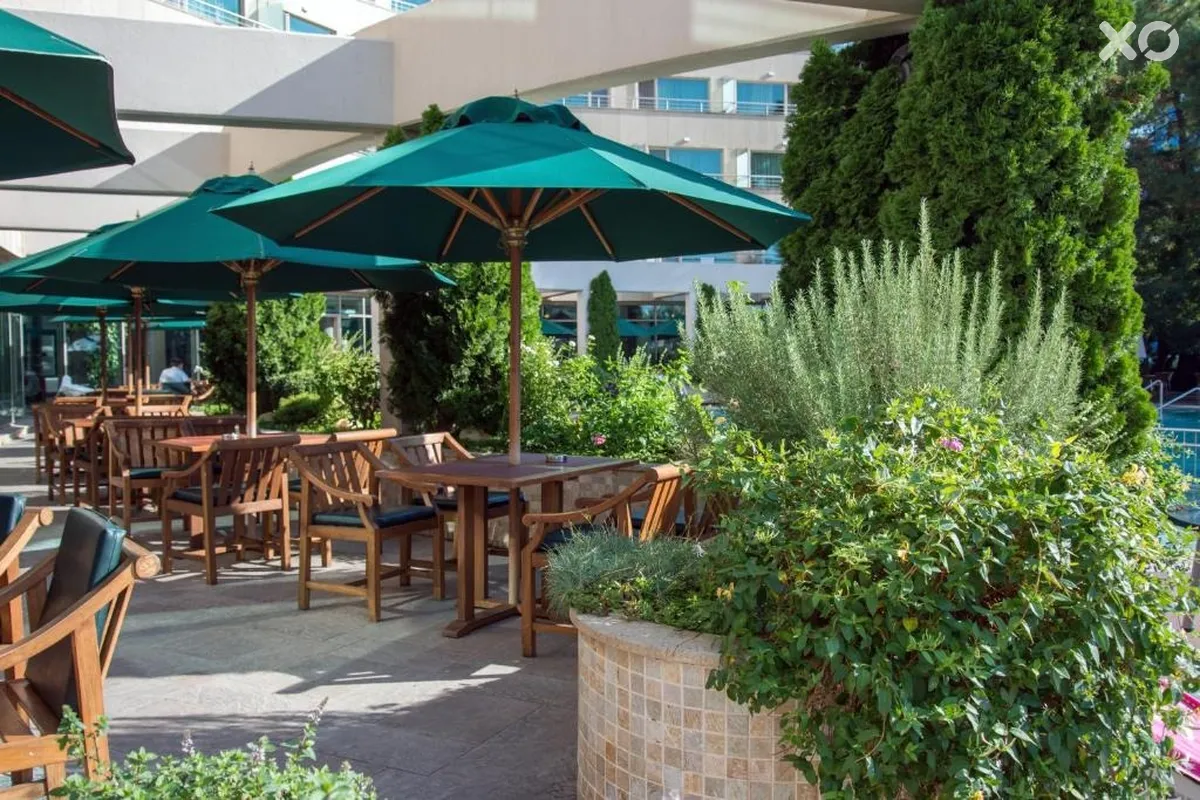 Jeravi Hotel