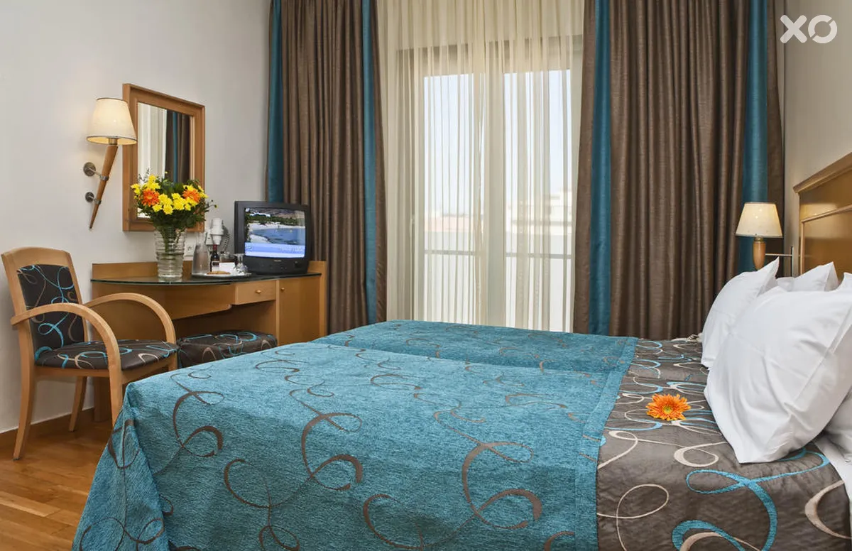 Plaka Hotel