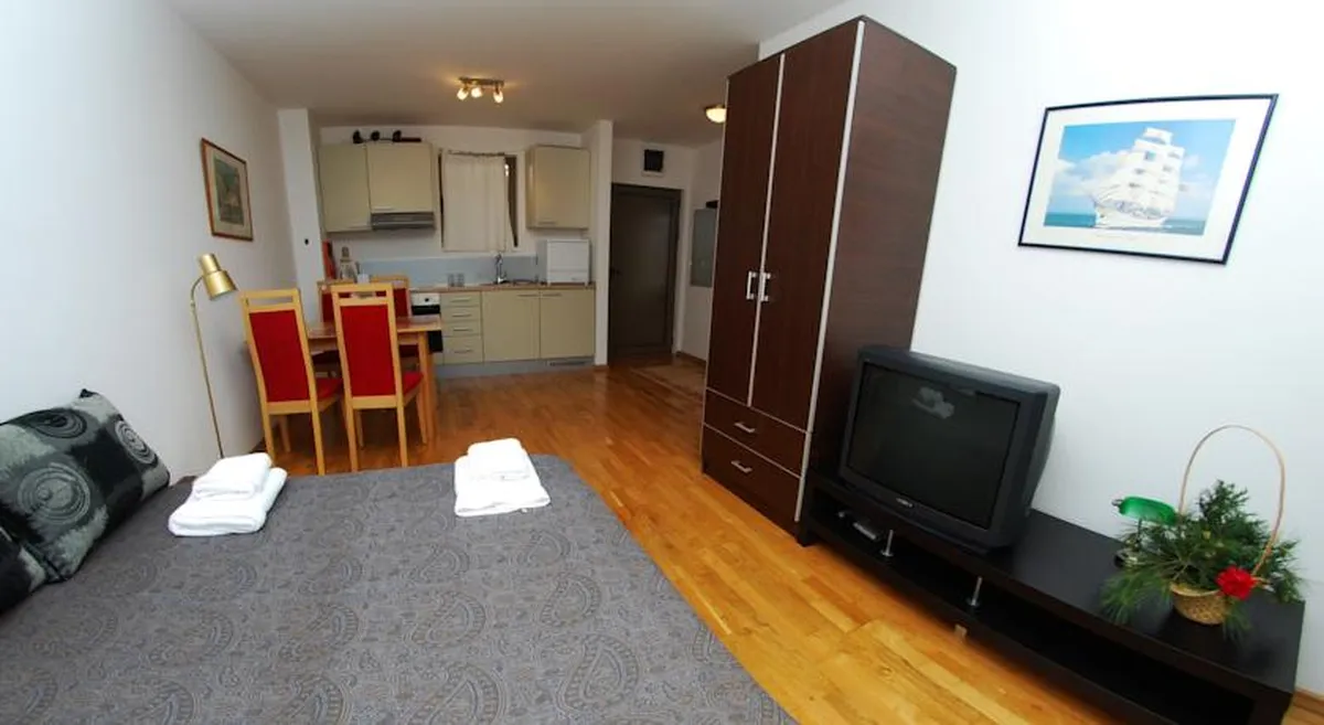 Blue Horizon Apartments