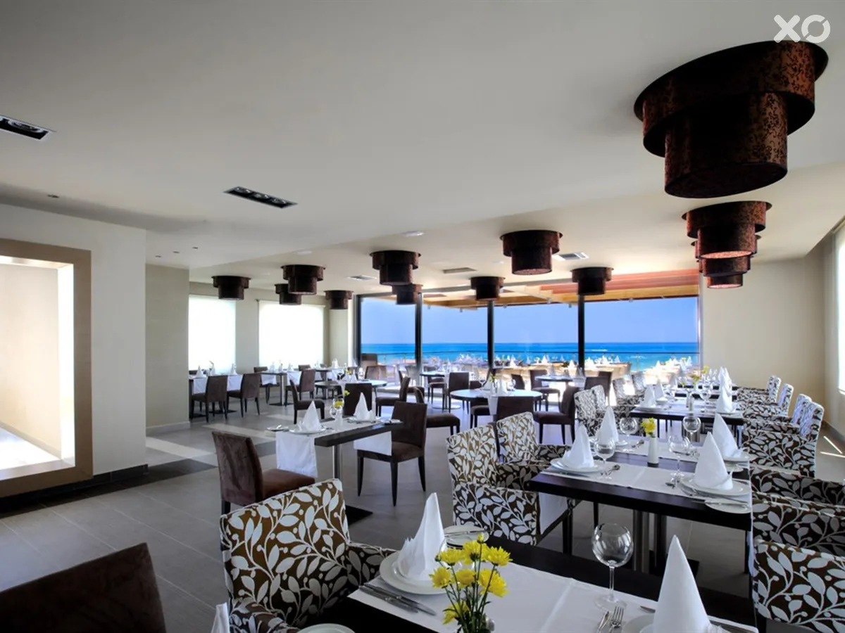 Minoa Palace Resort & Spa Hotel
