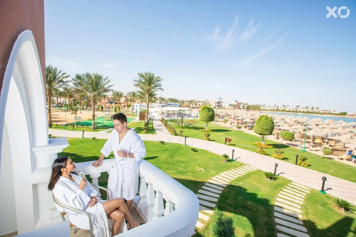 Sunrise Select Garden Beach Resort & Spa