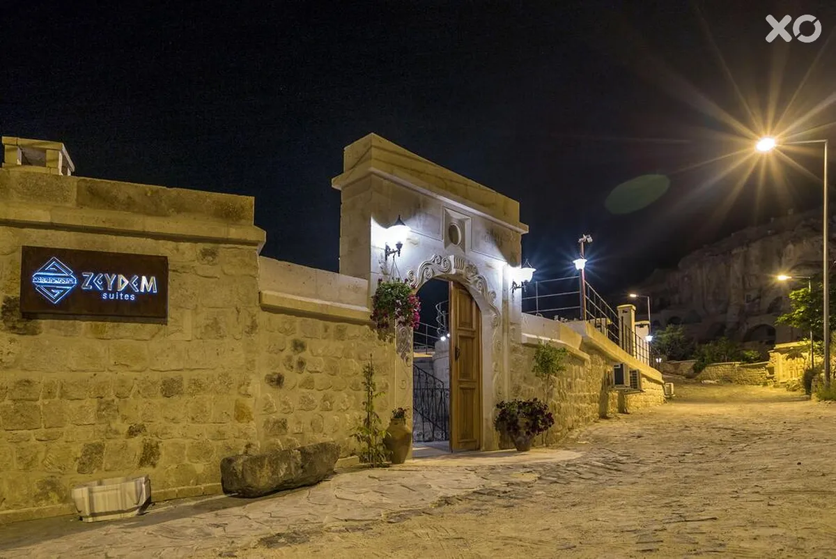 Zeydem Suites
