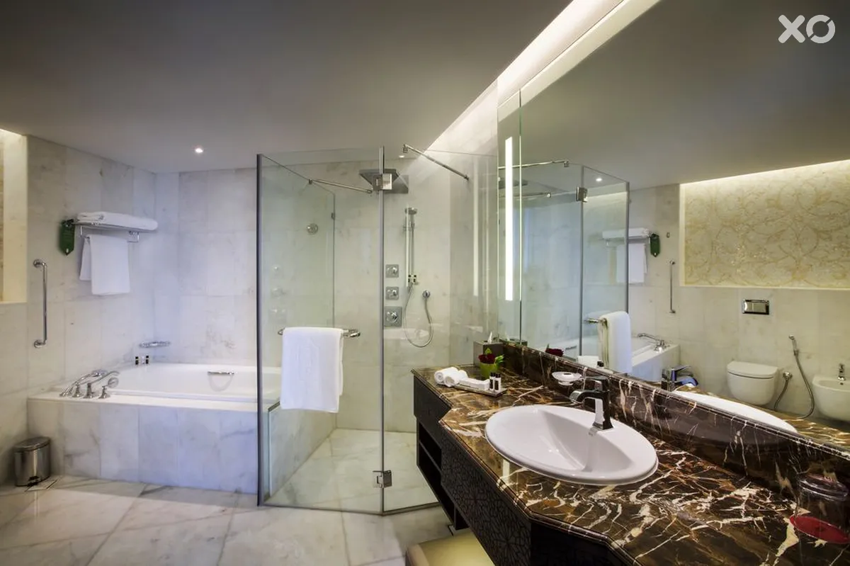 Bab Al Qasr Hotel & Residences