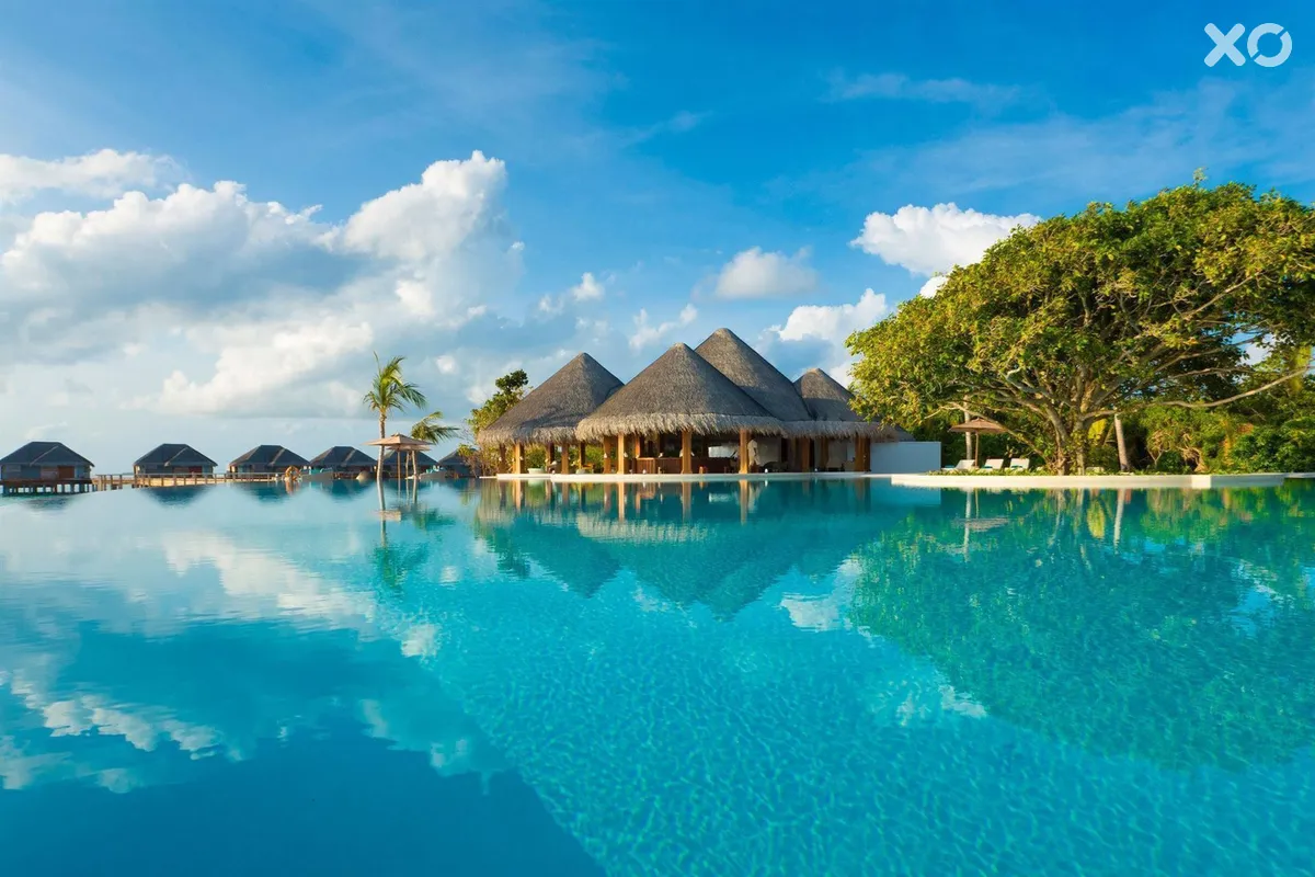 Dusit Thani Maldives Hotel