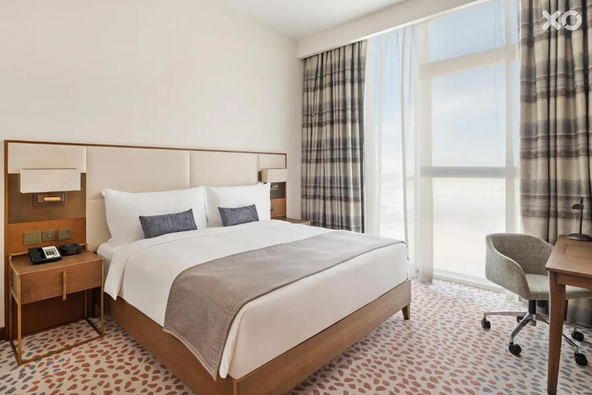 Staybridge Suites Dubai al-Maktoum Airport