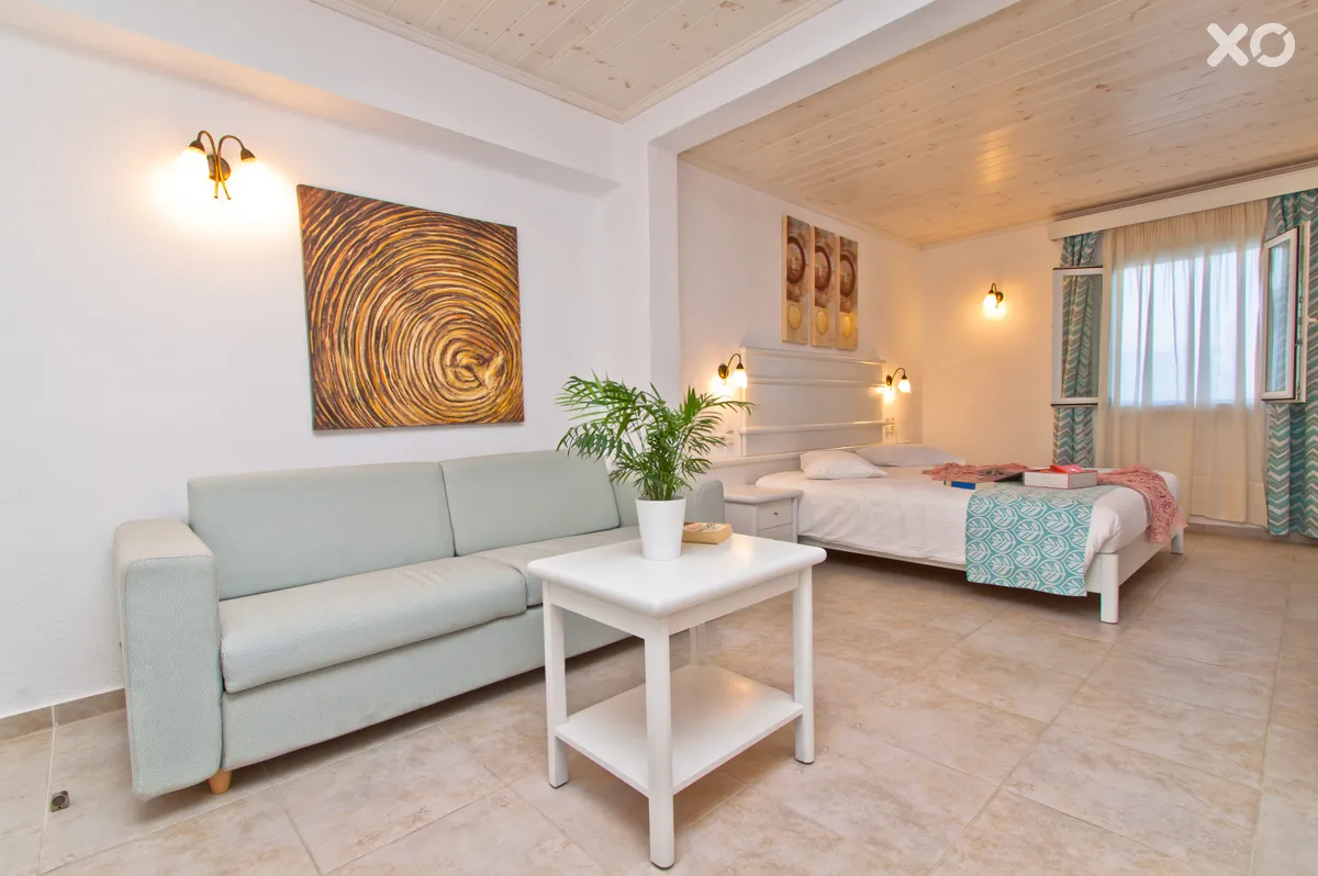 Yiannaki Hotel