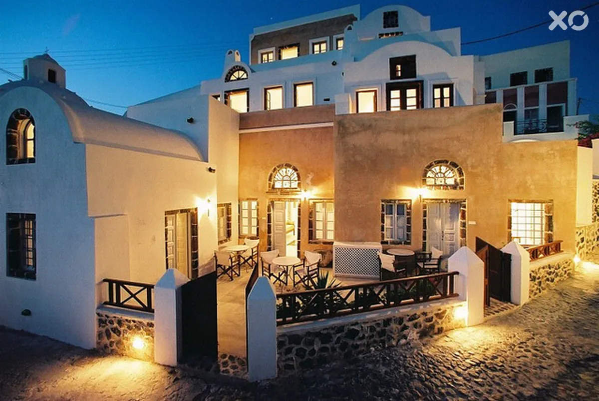 Aigialos Luxury Traditional Houses
