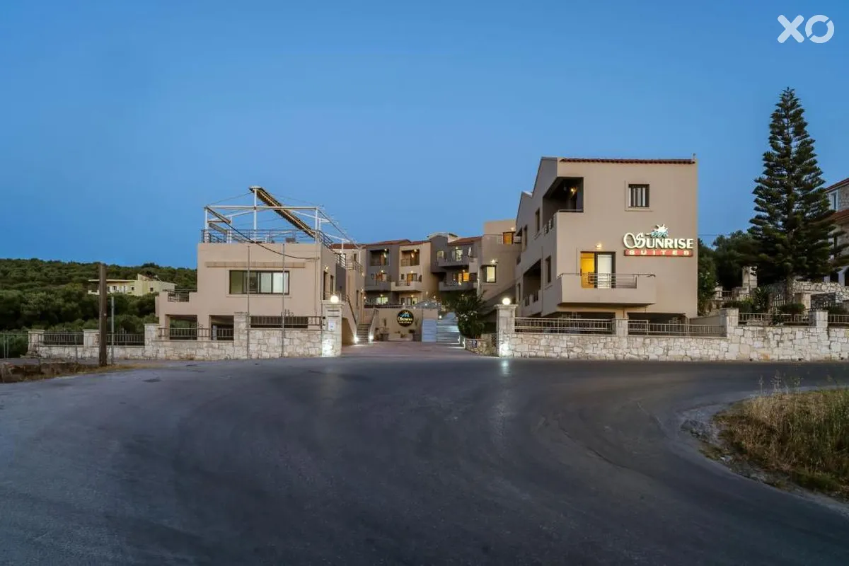 Sunrise Suites & Apartments