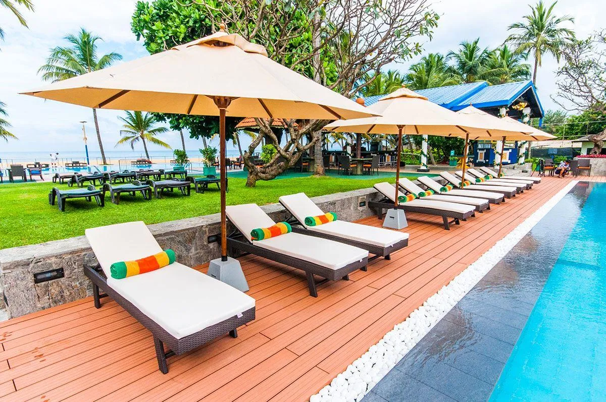 Camelot Beach Hotel