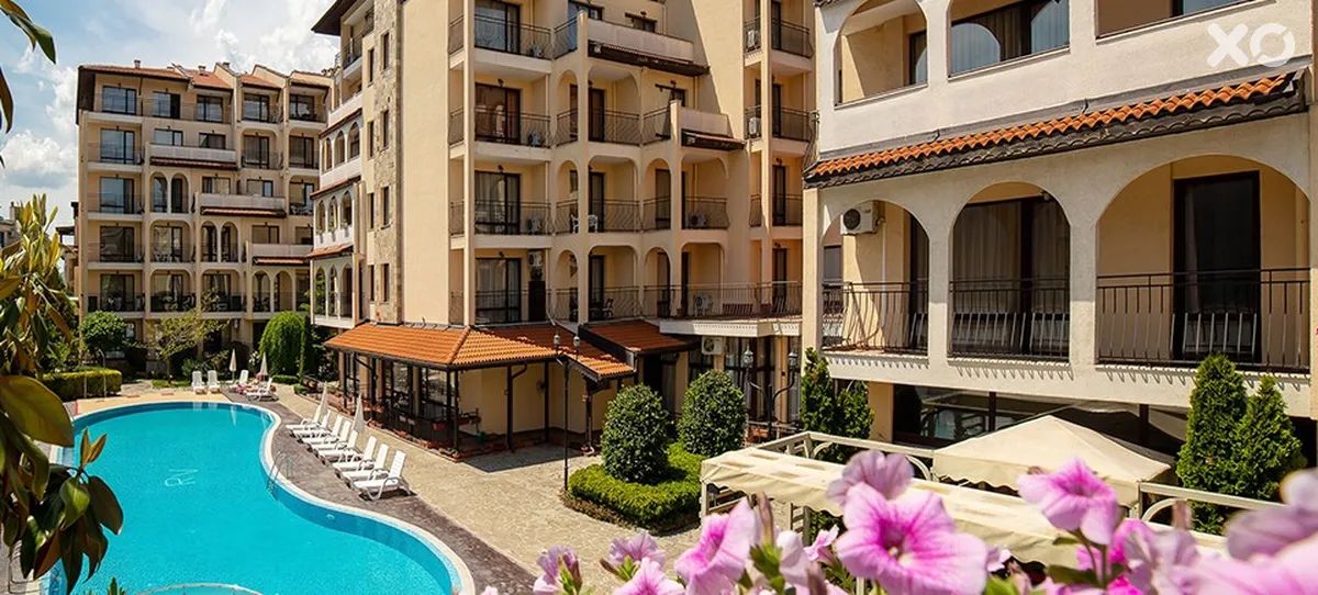 Rose Village Aparthotel