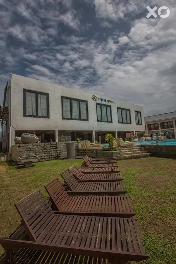 Avenra Beach Hotel