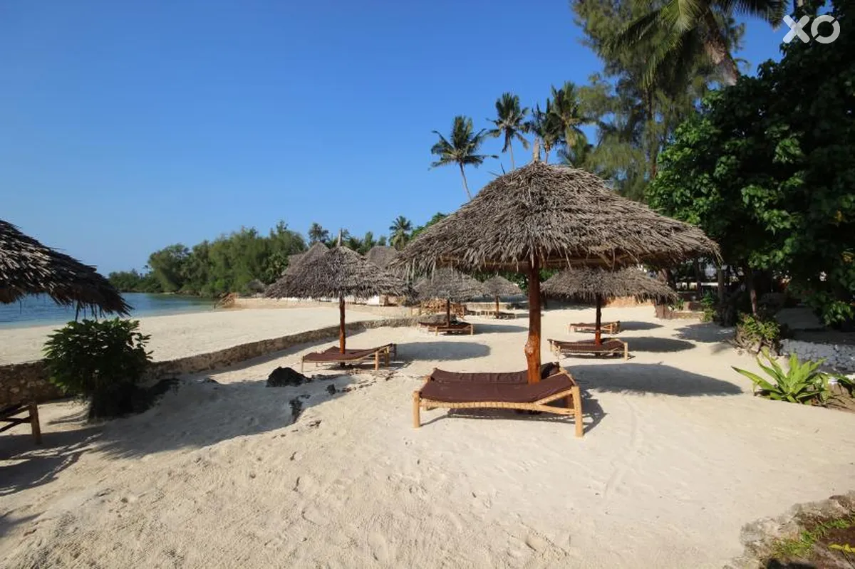 Paradise Beach Resort