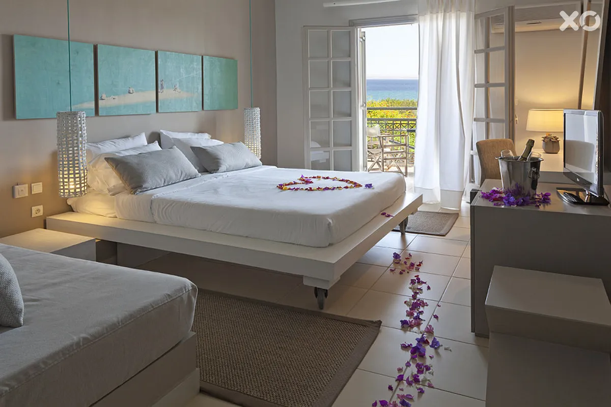 The Bay Hotel & Suites