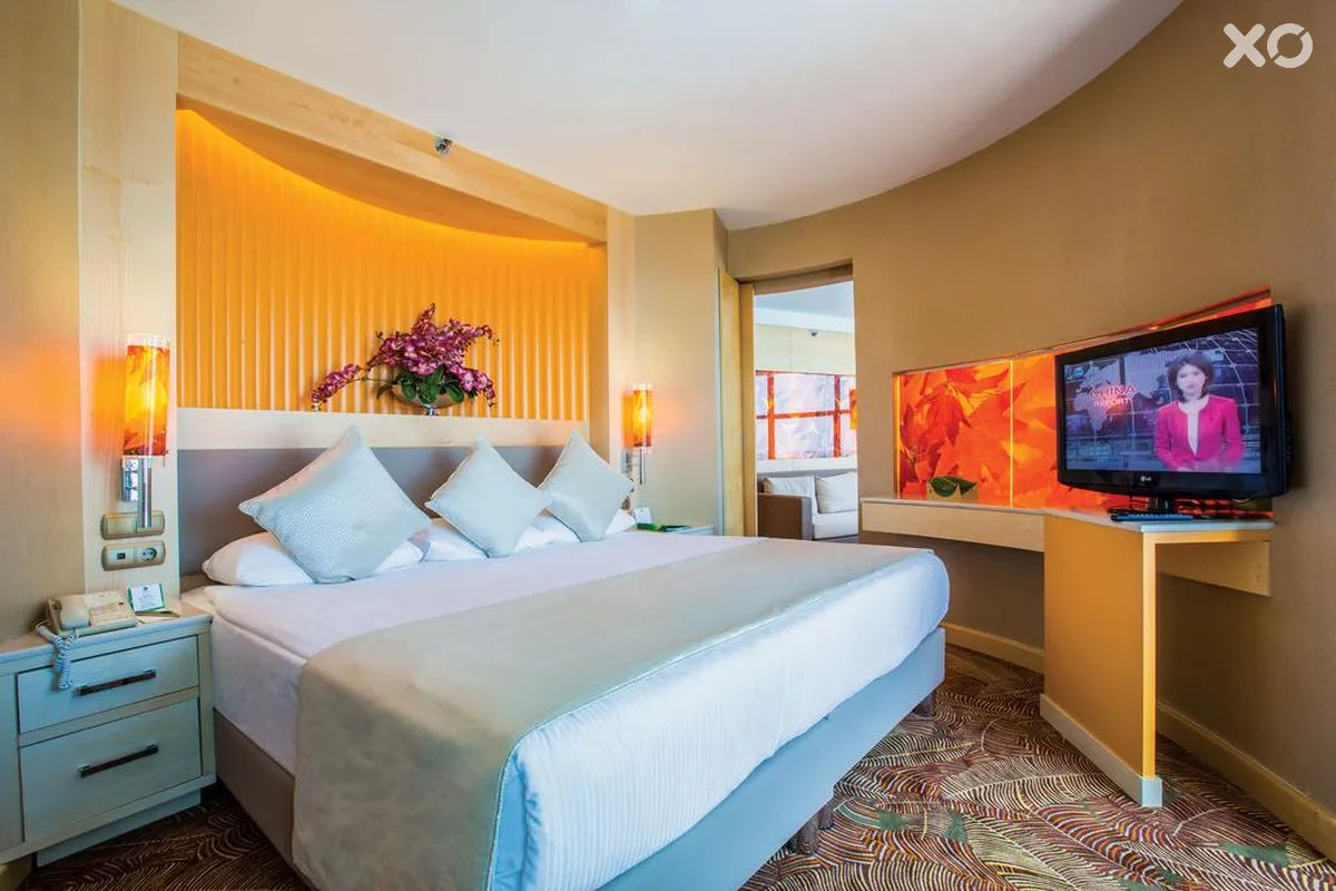 Cornelia De Luxe Resort