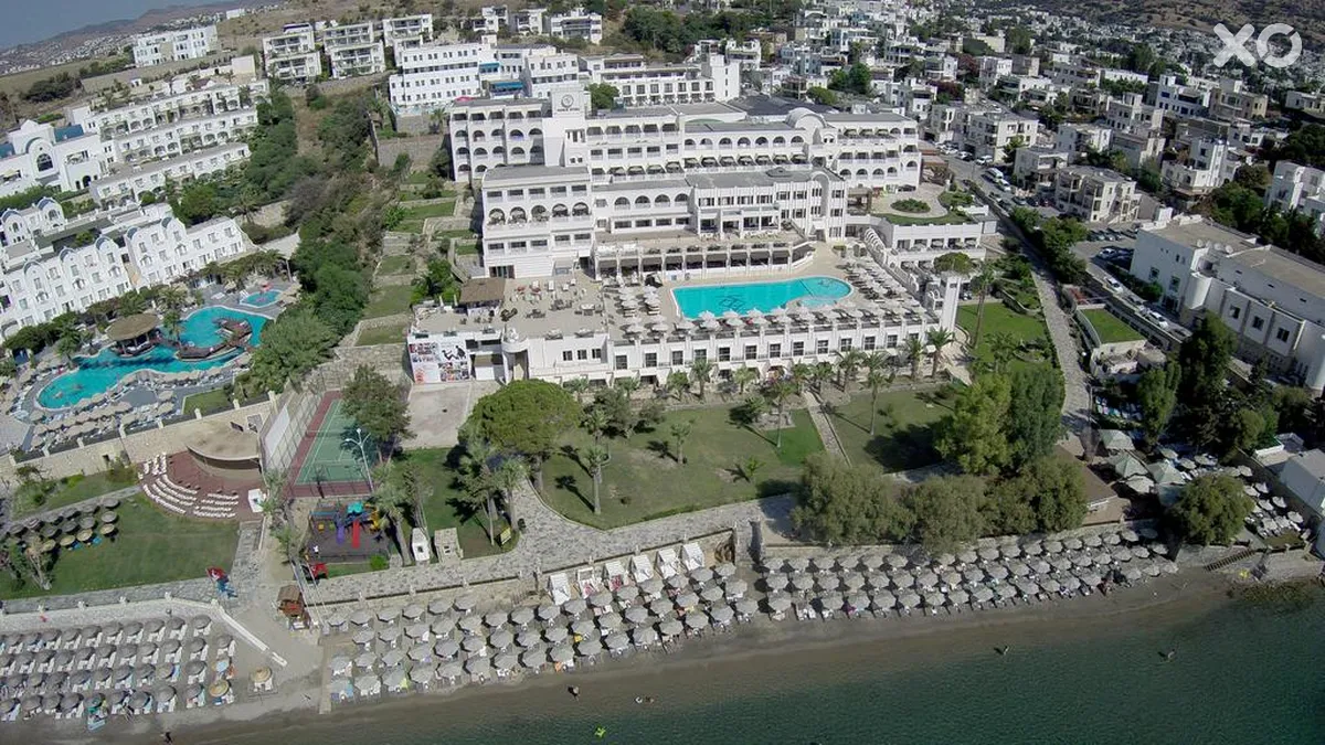 Azka Hotel