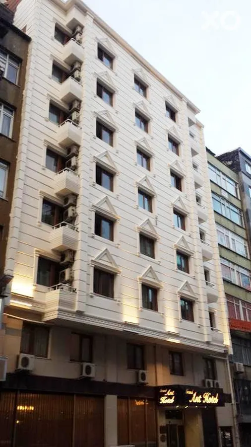 Grand Ant Hotel