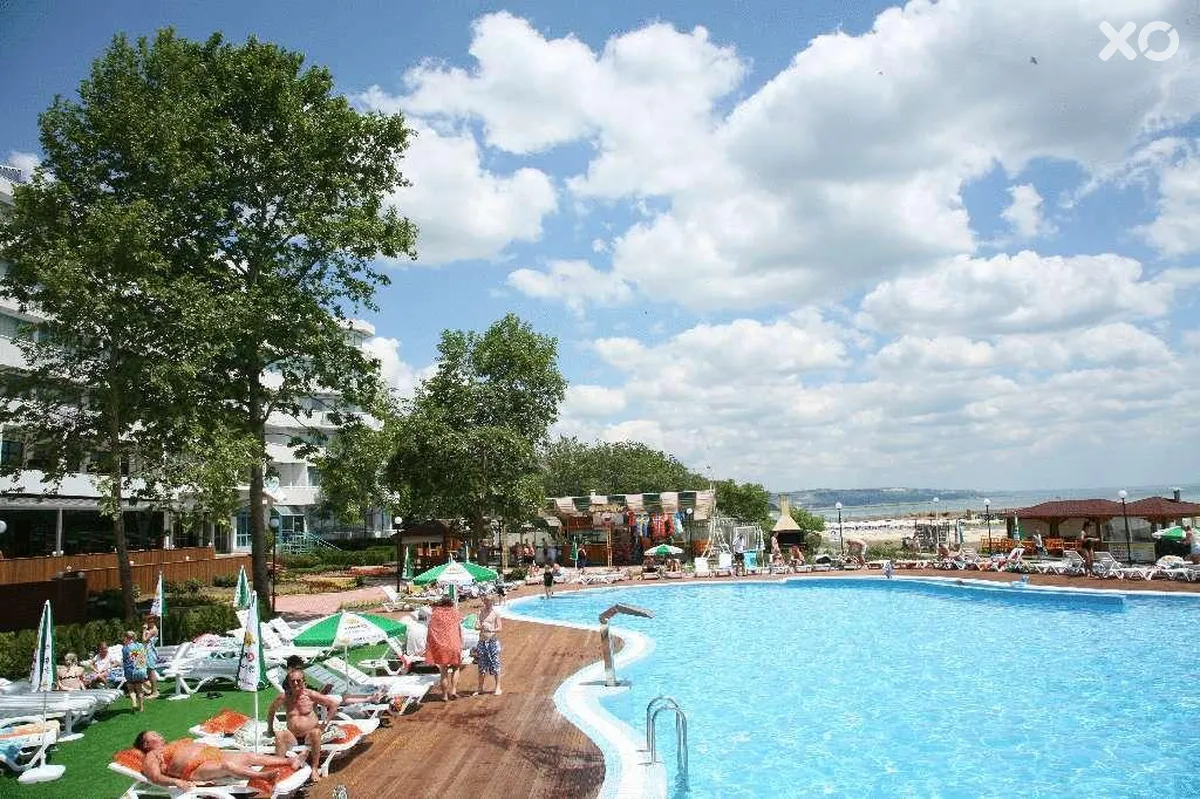 Arabella Beach Hotel