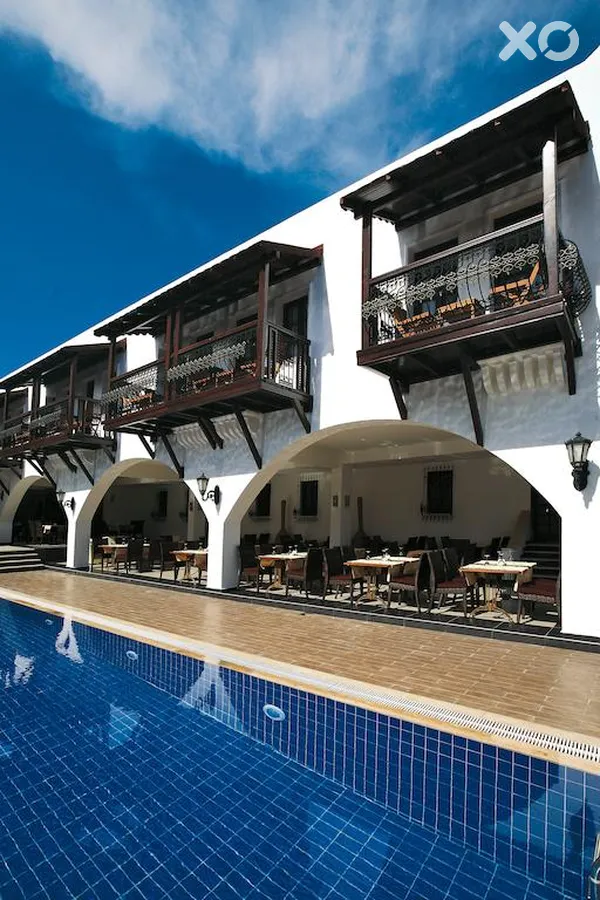 Costa Bitezhan