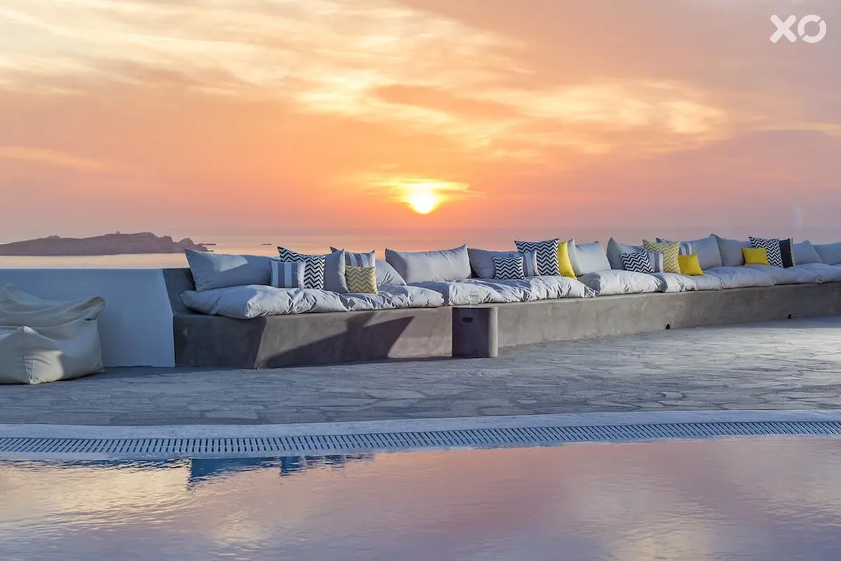 Boheme Hotel