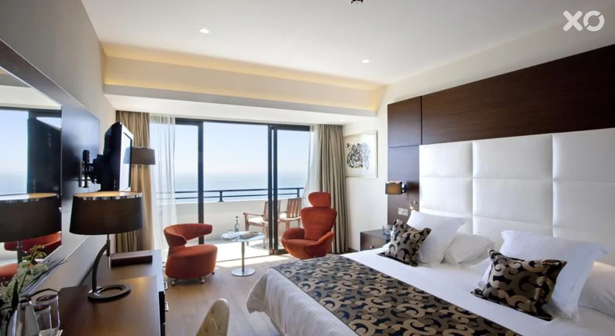 Amathus Beach Hotel