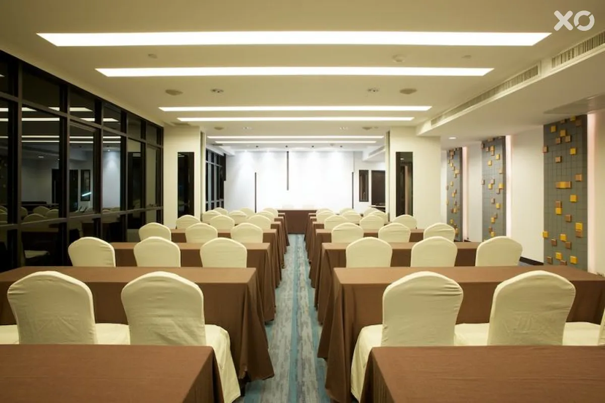 TSix5 Hotel