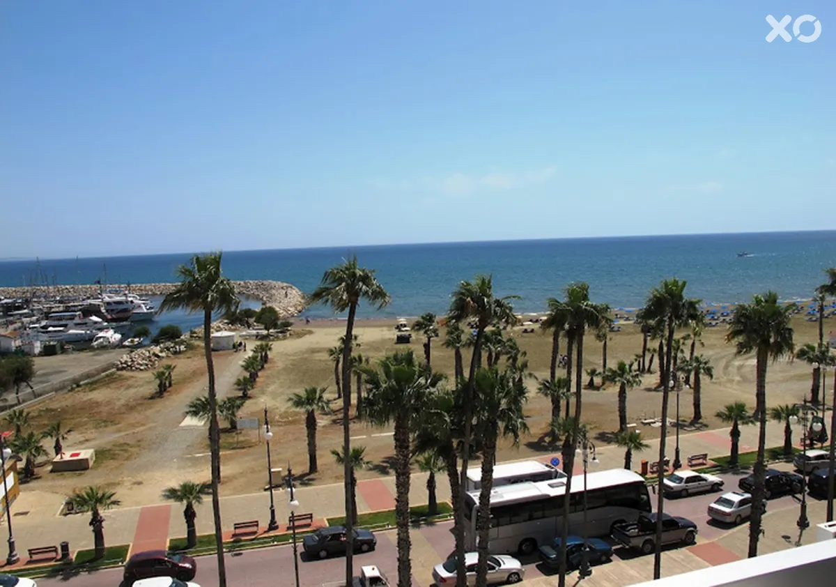 Sun Hall Beach Hotel Apts