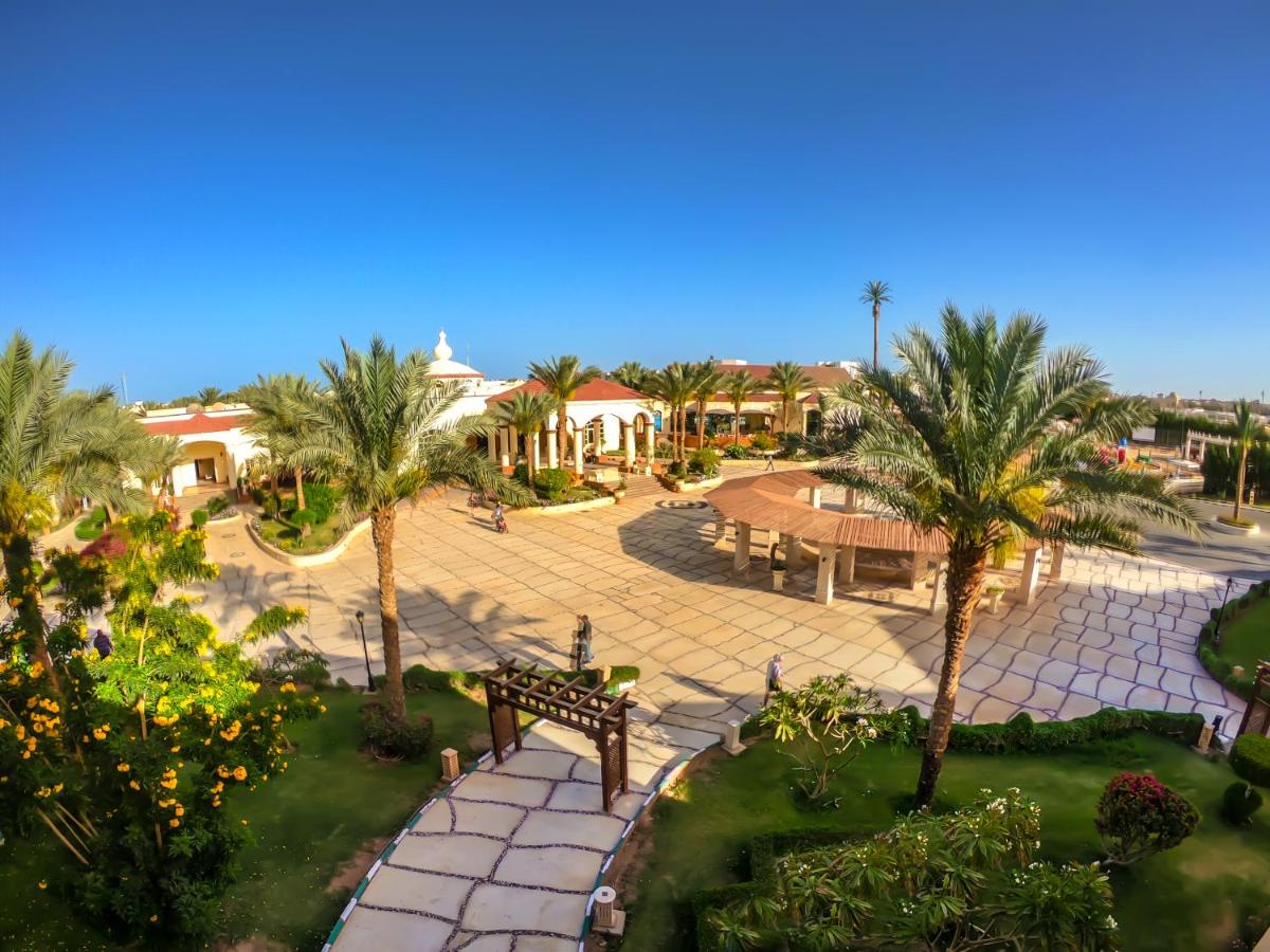 Regency Plaza Aqua Park & ​​Spa