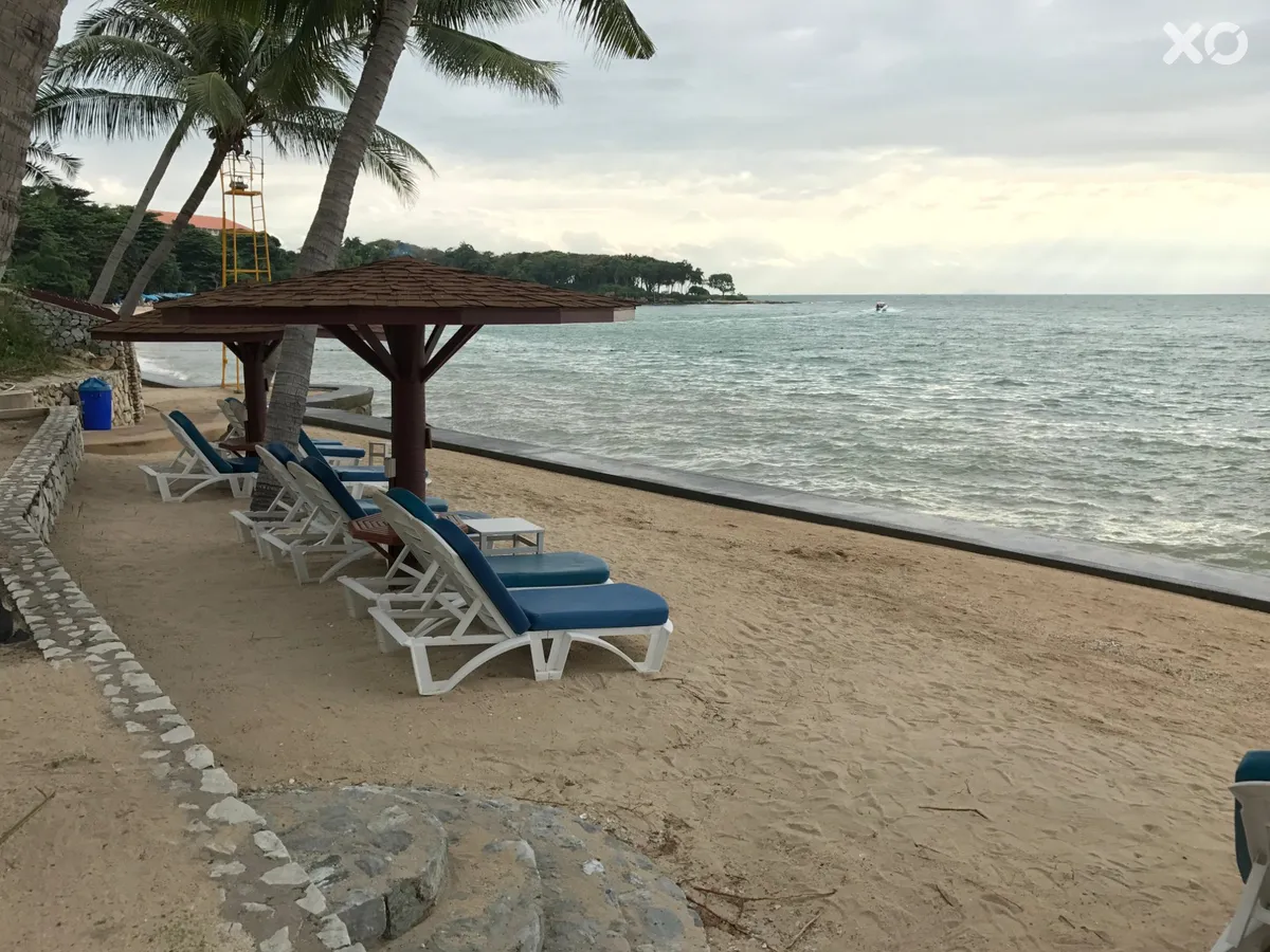 Royal Cliff Beach Terrace