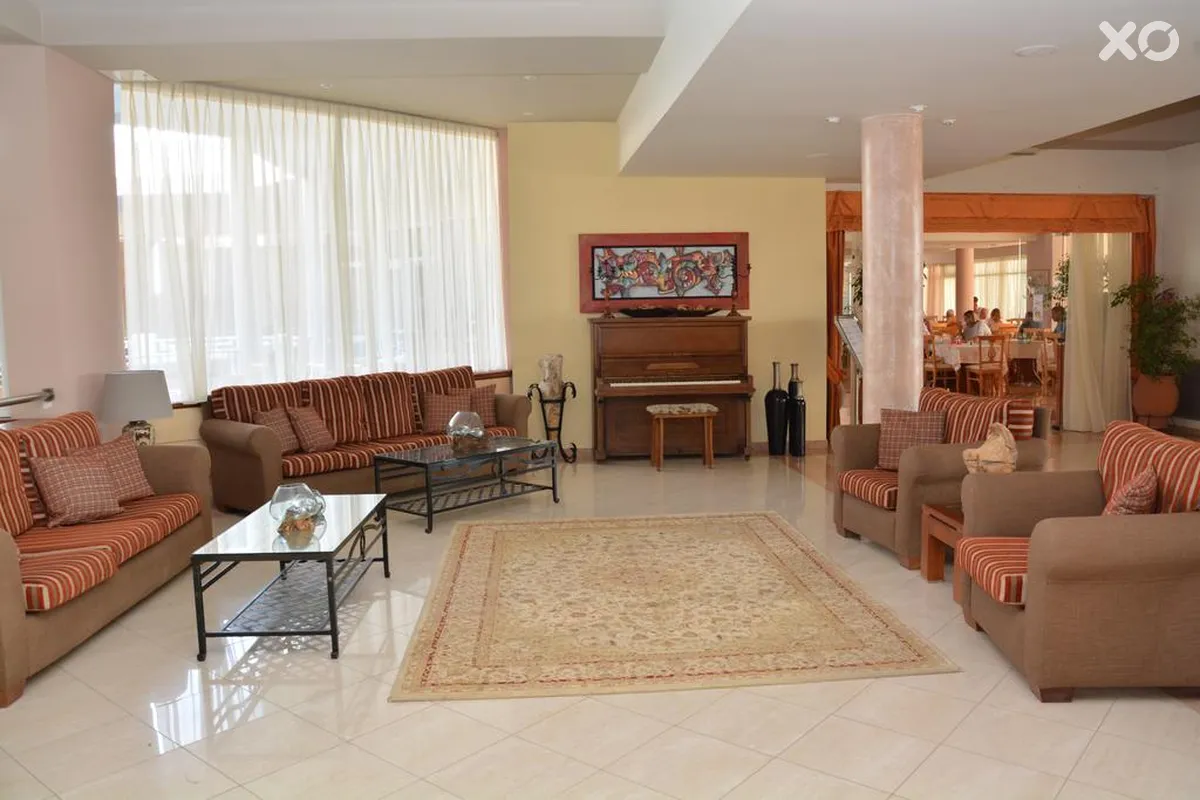 Sovereign Beach Hotel