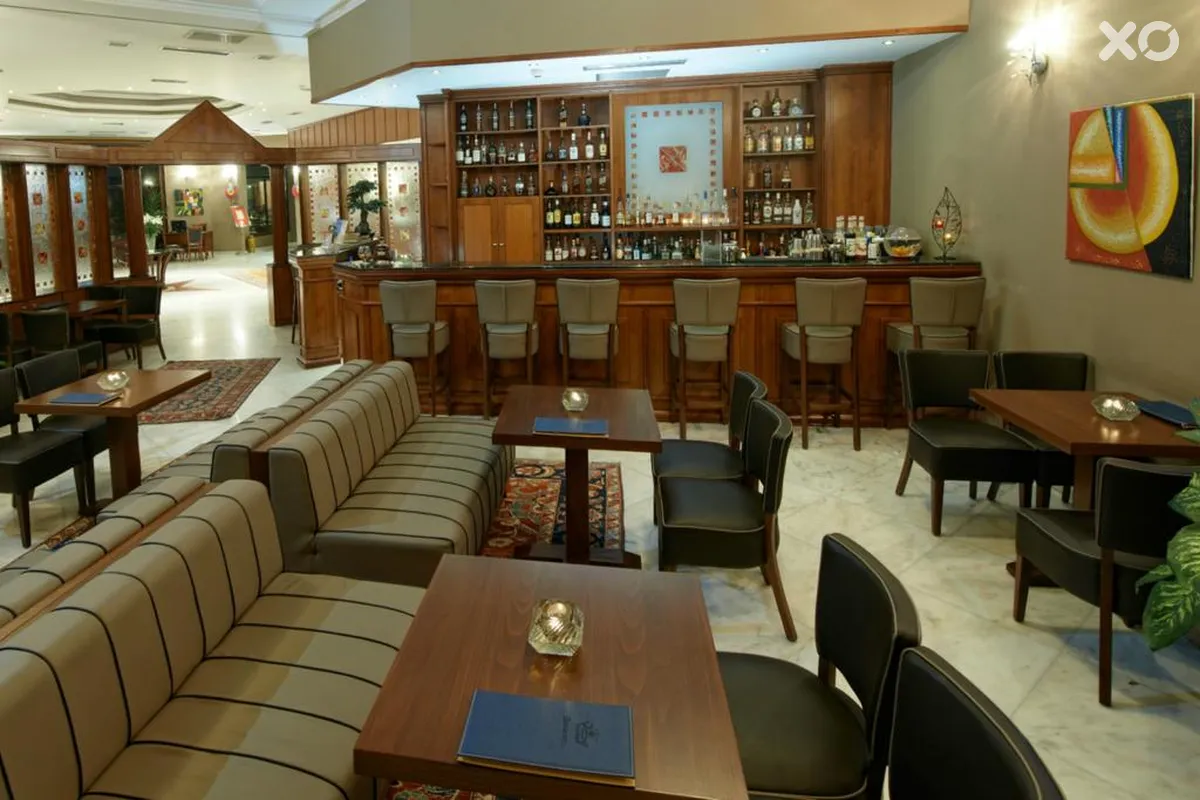 Royal Hotel
