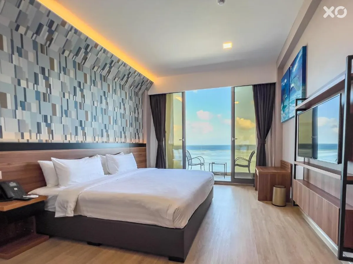 Triton Prestige Sea View