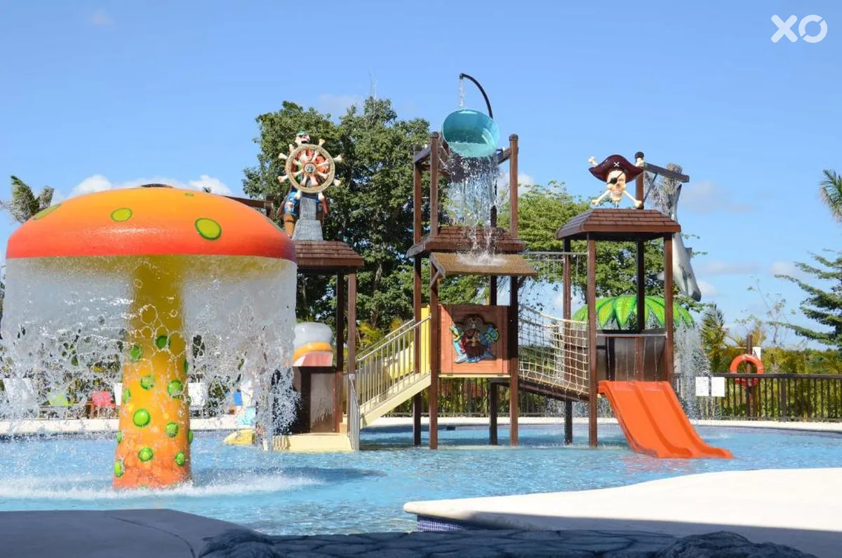 Family Club at Grand Riviera Princess
