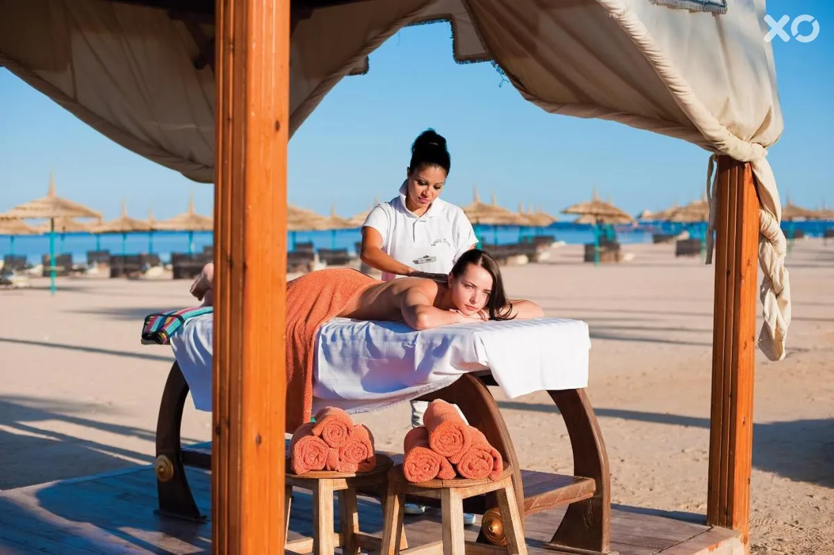Amwaj Oyoun Resort & Spa